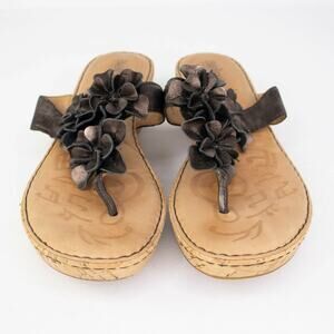 Born KIMONA Womens SIZE 9 Metallic Brown Thongs Wedges Sandals